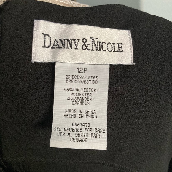 Danny & Nicole Dress Size 12P - Picture 3 of 8
